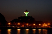 Oman-Muskat_Matrah-Hafen_Weihrauchspender_Nacht
