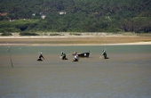 portugal_mitte_obidos_lagoa_fischer-men_seefood