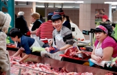 russia_irkusk_city_central-market_fleisch-verkaeuferinnen