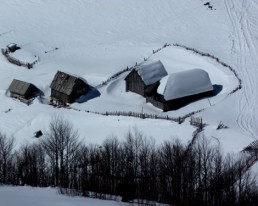 BJELASICA Region, JEZERINE, östlich Kolasin: Skitouren auf breiten baumlosen Hängen (Revier 2)