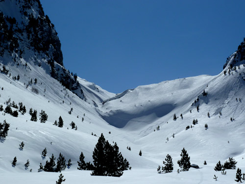 PROKLETIJE Gebirge, VUSANJE, ROPOJAN Tal in Montenegro: Zwischen Montenegro & Albanien, Gipfel JEZERCE & ARAPI (Revier 4)