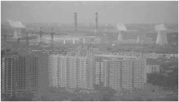Moskau: Die Geschichte des russischen Plattenbaus im Smog von Kohlekraftwerken