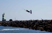 portugal_viana_lighthouse_kite-jump_tom-butler